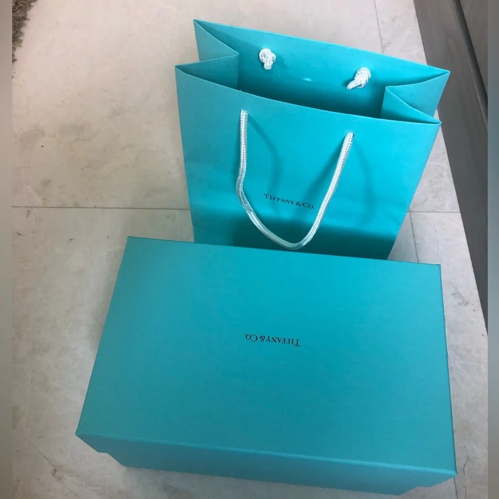 GIFTABLE Tiffany & Co.  Baby Spoon in Light Blue Drawstring Jewelry Pouch